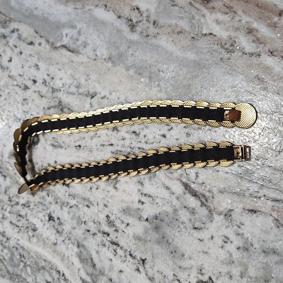 Vintage Concho Belt Womens Size 23” Gold Bronze Tone Elastic 1.” Wide - Picture 4 of 5